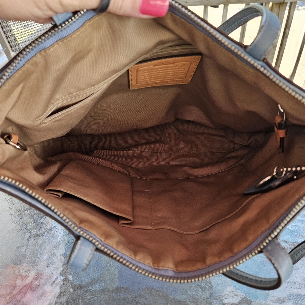 Coach Medium size - Picture 4 of 4
